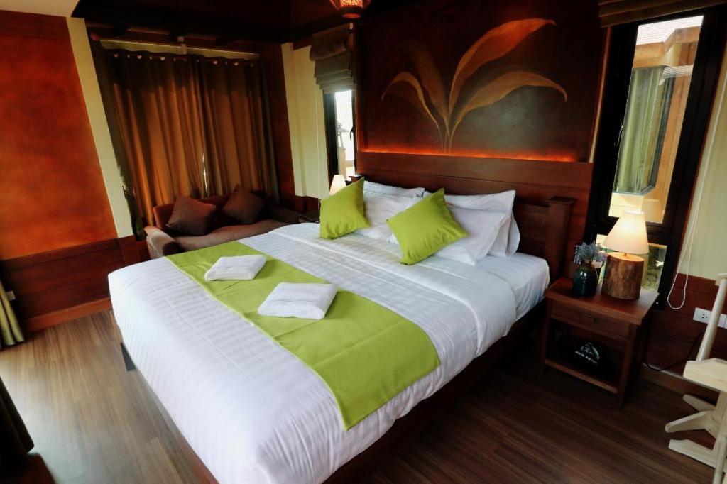 Lana Hotel Chiang Mai Exterior photo